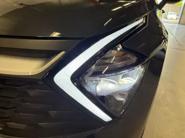 Car image 33