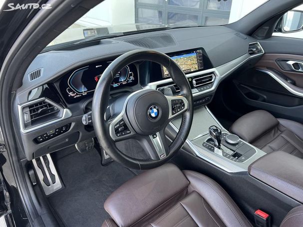 BMW 330e M Sport xDrive 215 kW image number 10