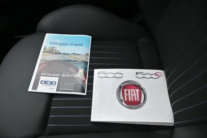 Car image 24
