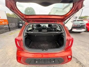 Car image 22