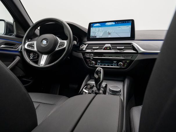 BMW 520d Touring 140 kW image number 42