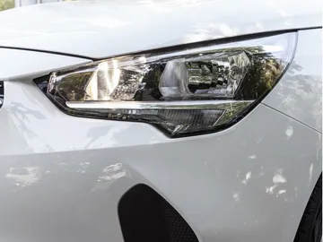 Car image 25