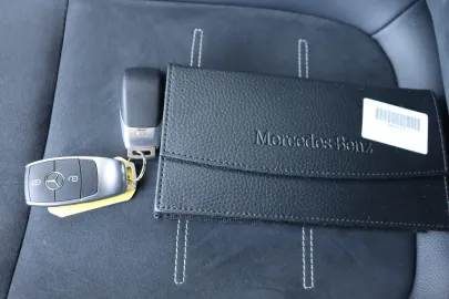 Car image 35