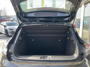 Car image 40