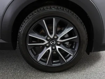 Car image 32