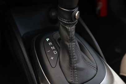 Car image 24