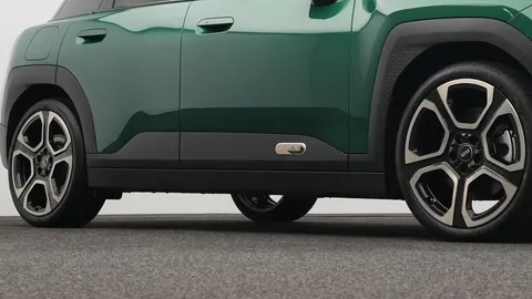Car image 23