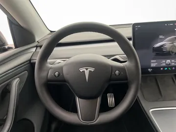 Car image 32