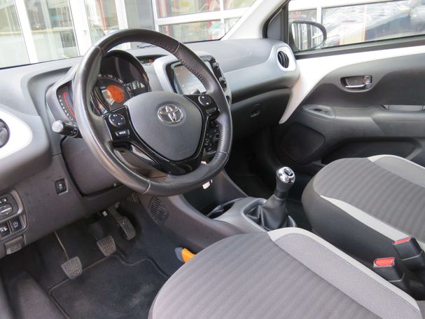 Toyota Aygo 54 kW image number 18