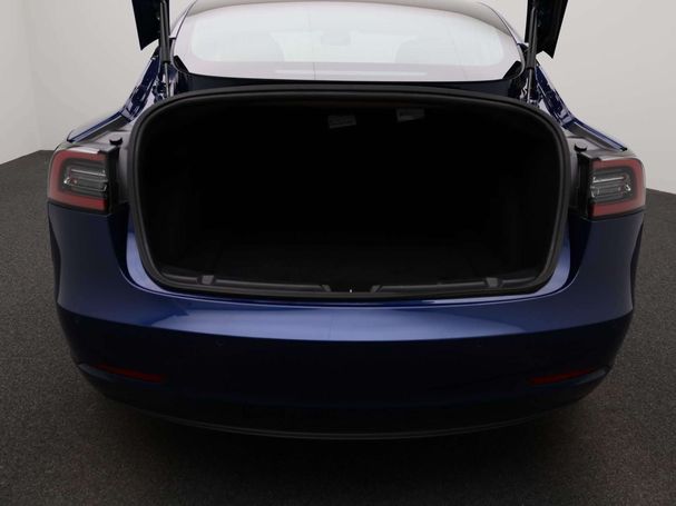 Tesla Model 3 Long Range AWD 258 kW image number 10