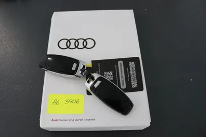Car image 35