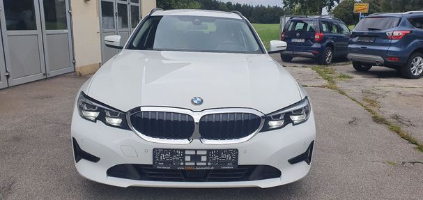 BMW 320d Touring 140 kW image number 3