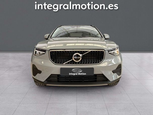 Volvo XC40 T2 95 kW image number 3