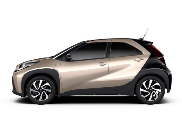 Toyota Aygo X 53 kW image number 7