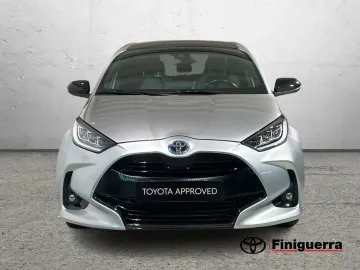 Car image 2