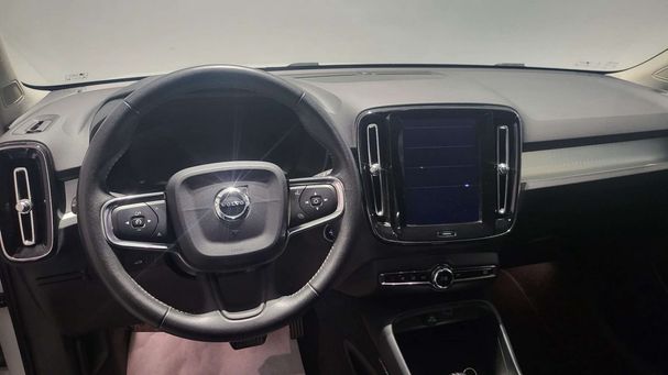 Volvo XC40 T3 Momentum 120 kW image number 8