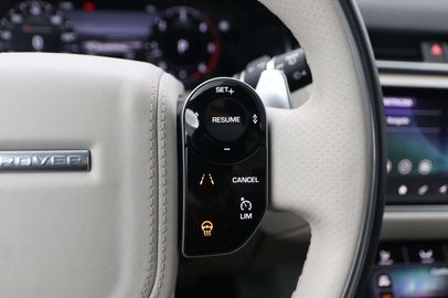 Car image 37