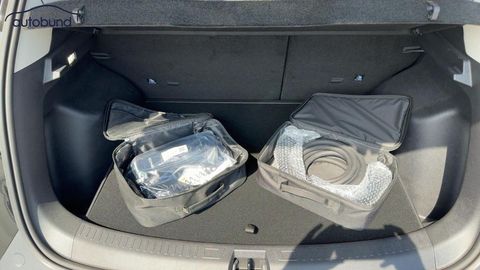 Car image 29