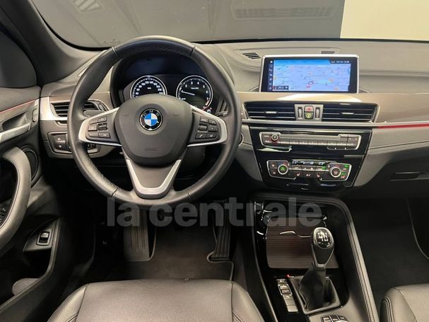 BMW X1 sDrive18i xLine 100 kW image number 16