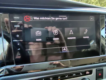 Car image 38