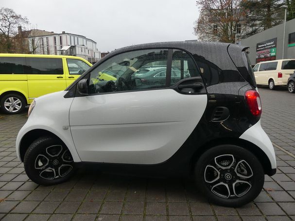 Smart ForTwo coupe EQ 60 kW image number 17