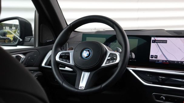 BMW X5 50e xDrive 360 kW image number 30