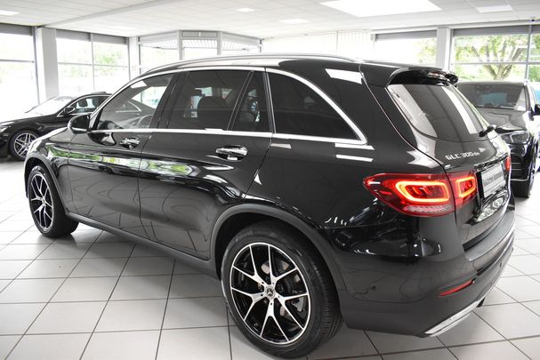 Mercedes-Benz GLC 300 de 225 kW image number 53