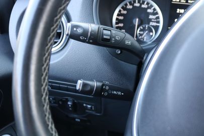 Car image 31