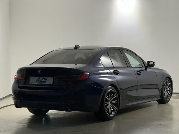 BMW 330i Sport Line 190 kW image number 6