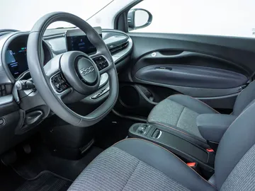 Car image 27