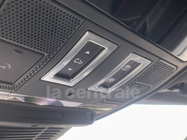 Land Rover Range Rover Evoque P300e PHEV AWD 227 kW image number 26