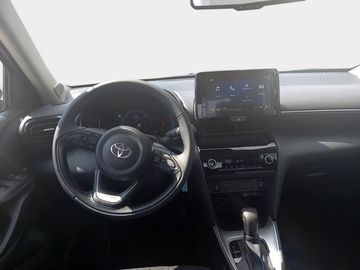 Car image 9