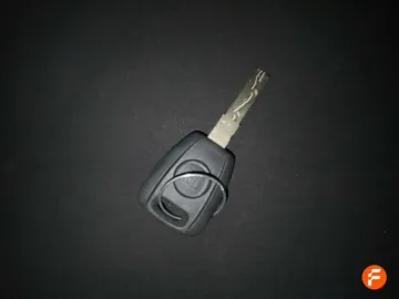 Car image 34