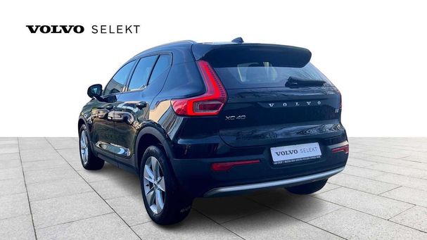 Volvo XC40 T2 Core 95 kW image number 5