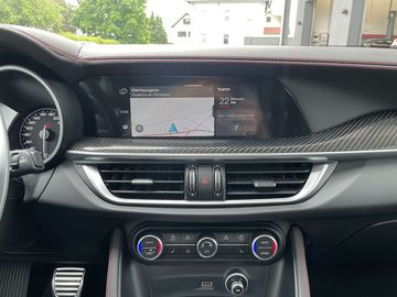 Car image 36