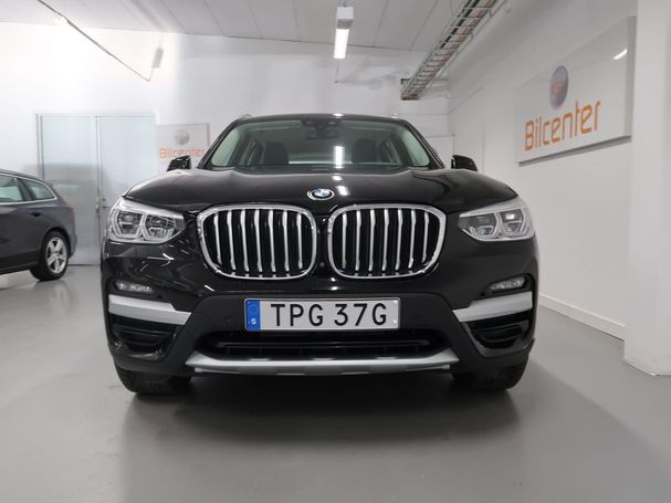 BMW X3 xDrive30e M 216 kW image number 10