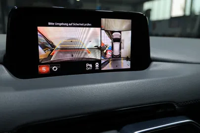 Car image 23