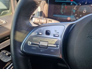 Car image 37