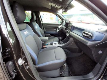 Car image 11