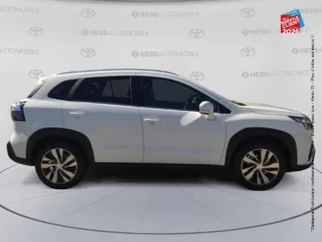 Car image 3
