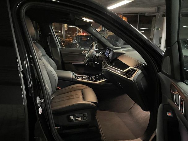 BMW X7 xDrive 250 kW image number 13