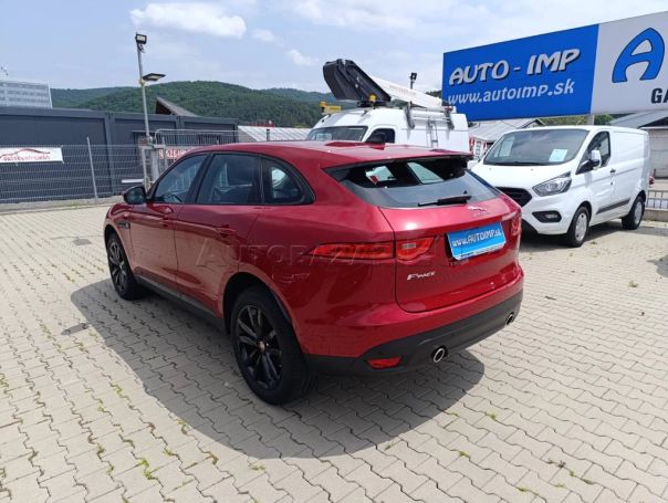 Jaguar F-Pace AWD Portfolio 221 kW image number 8