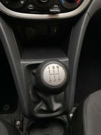 Car image 26