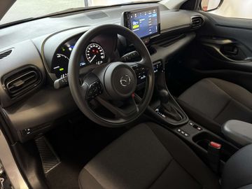 Car image 9