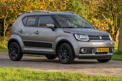 Car image 3