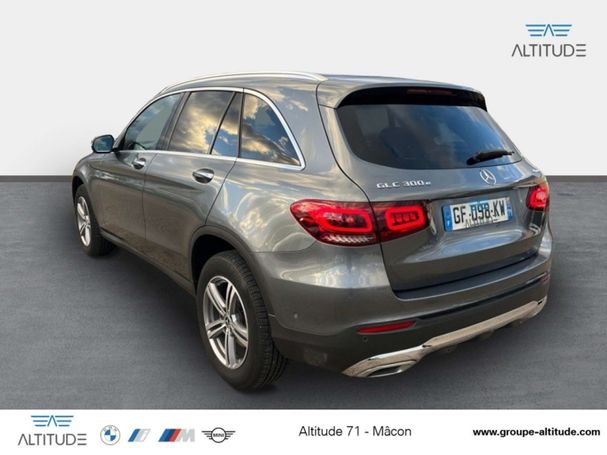 Mercedes-Benz GLC 300 Line 157 kW image number 3