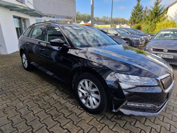 Skoda Superb 1.4 TSI IV Ambition 160 kW image number 3