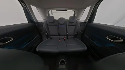 Car image 26