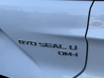 Car image 37