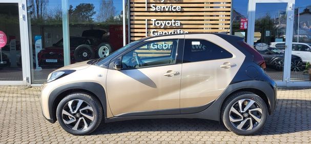 Toyota Aygo X 53 kW image number 3